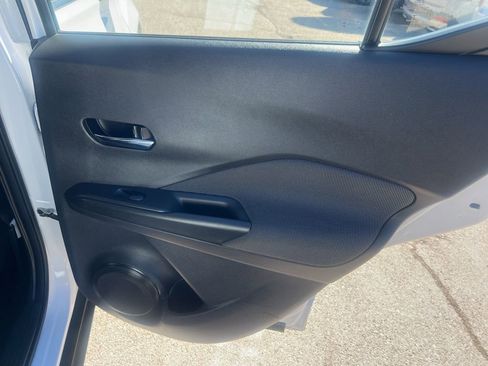 Used 2019 Nissan Kicks SV image 15