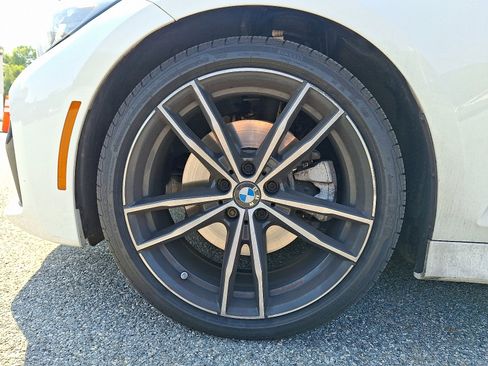 Used 2022 BMW 330i xDrive Sedan w/ M Sport Package image 26