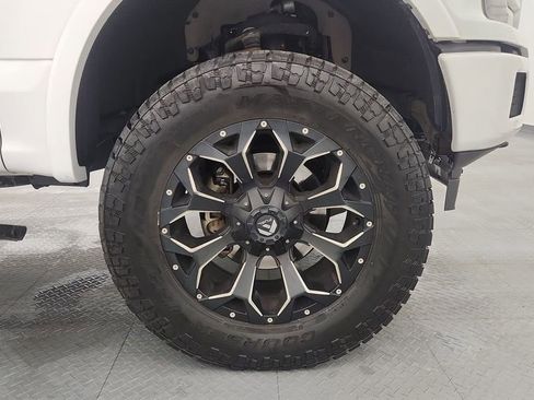 Used 2018 Ford F150 XLT w/ Equipment Group 302A Luxury image 23