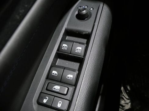 New 2026 Jeep Compass Latitude image 13