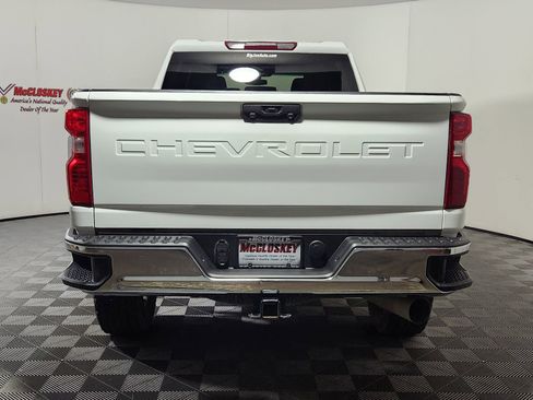 Used 2021 Chevrolet Silverado 2500 LT w/ Z71 Off-Road Package image 5