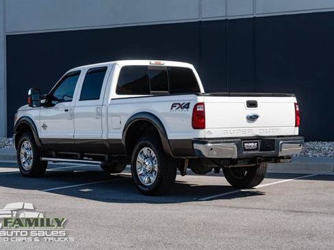 Used 2016 Ford F250 Lariat w/ Lariat Ultimate Package AWD/4WD image 6