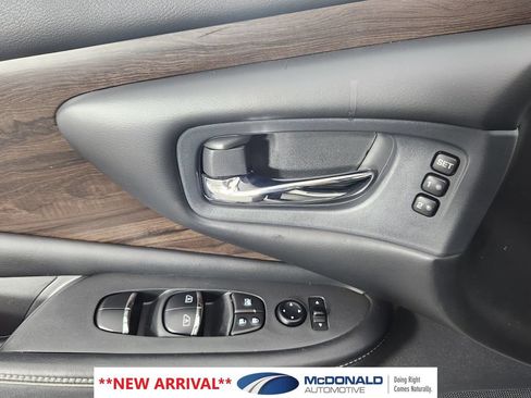 Used 2020 Nissan Murano Platinum AWD/4WD image 12