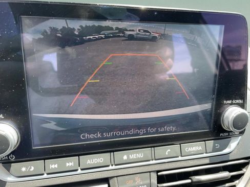 Used 2023 Nissan Altima 2.5 SV FWD image 26