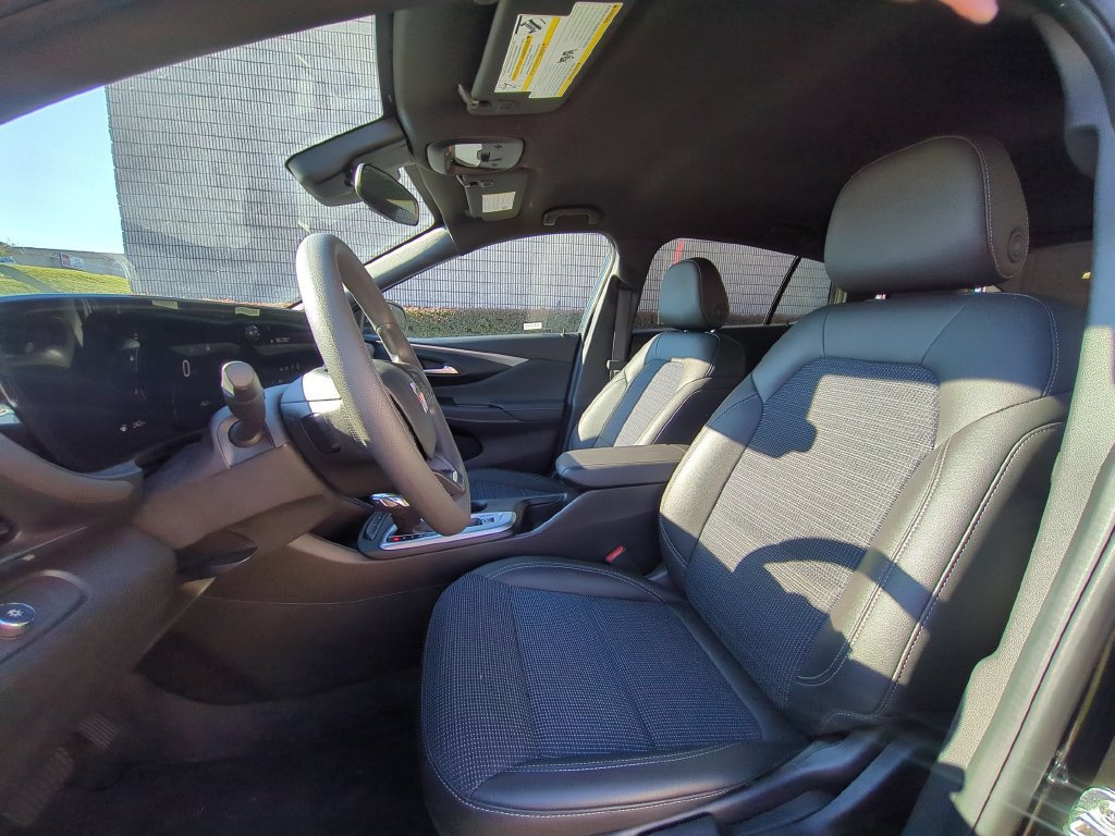 Used 2026 Buick Envista Preferred FWD image 21