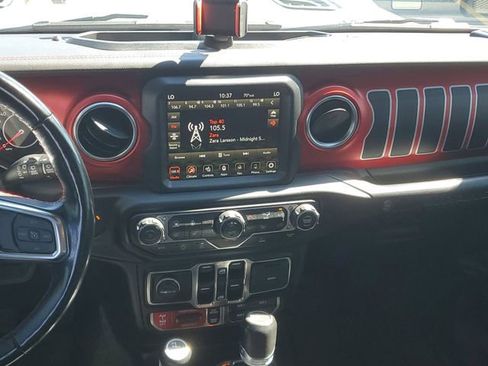 Used 2022 Jeep Wrangler Unlimited Rubicon w/ Dual Top Group AWD/4WD image 12