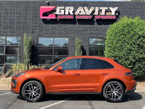 Used 2022 Porsche Macan image 9