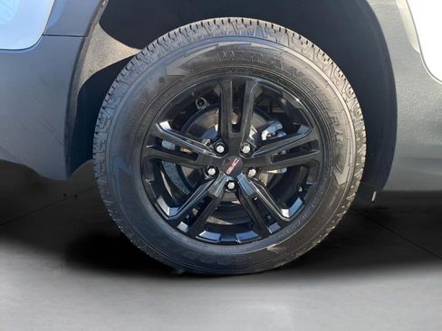 Used 2022 GMC Terrain AT4 image 15