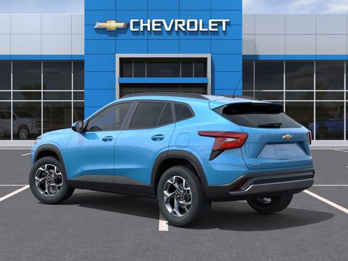 New 2026 Chevrolet Trax LT FWD image 32