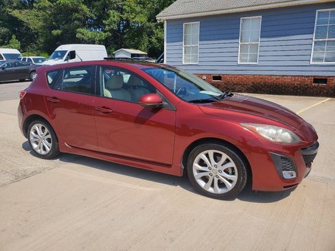 Used 2010 MAZDA MAZDA3 s Sport FWD image 3