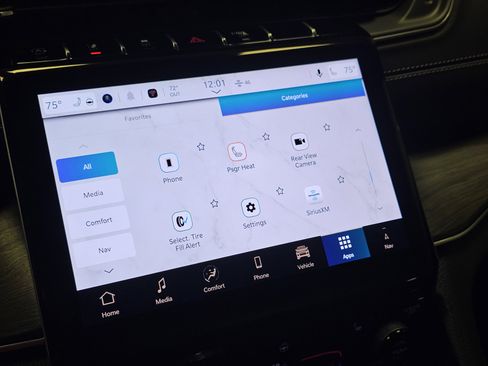 New 2025 Jeep Grand Cherokee Limited AWD/4WD image 32