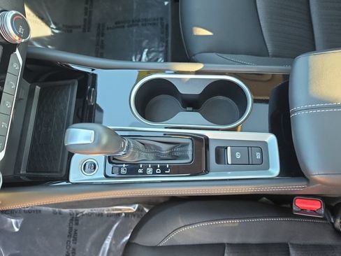 Used 2024 Nissan Altima 2.5 SV w/ SV Premium Package AWD/4WD image 22