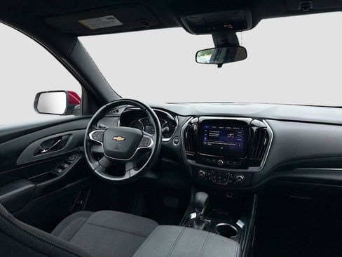 Used 2022 Chevrolet Traverse LT image 24