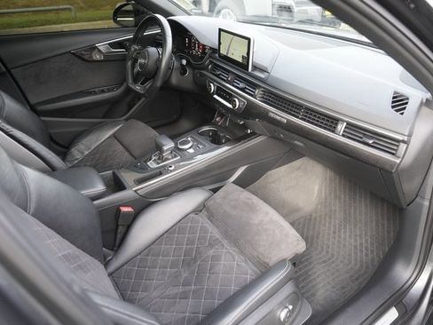 Used 2019 Audi S4 Premium Plus w/ Premium Plus Package image 18