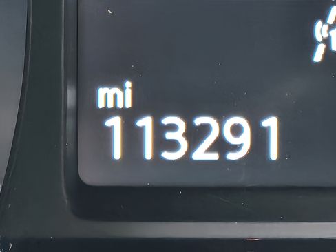 Used 2021 Volkswagen Atlas Cross Sport SE FWD image 34