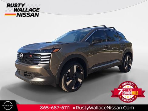 New 2026 Nissan Kicks SR FWD image 1