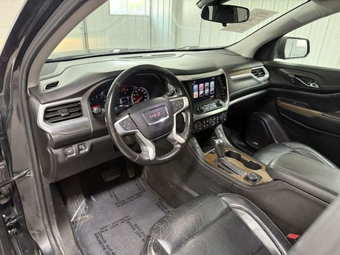 Used 2019 GMC Acadia SLE w/ LPO, Black Accent Package AWD/4WD image 14