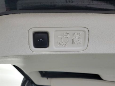 Used 2018 Lincoln Navigator Black Label image 10