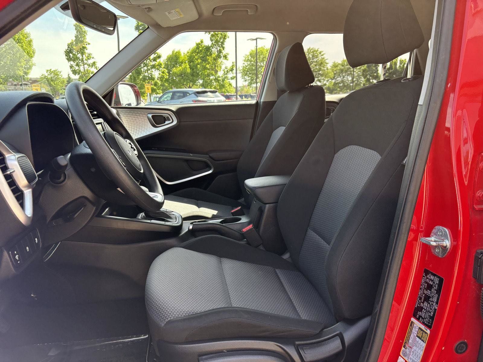 Used 2022 Kia Soul LX FWD image 15