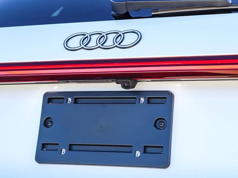 New 2025 Audi SQ5 Premium Plus image 11