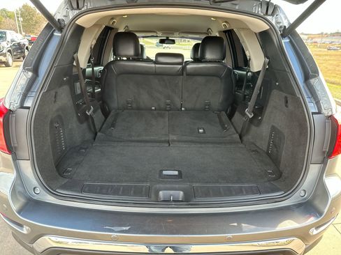 Used 2020 Nissan Pathfinder SL image 24