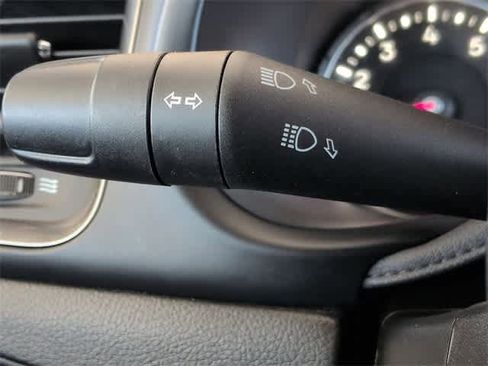 Used 2023 Jeep Renegade Latitude image 27