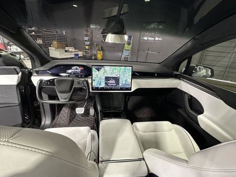 Used 2023 Tesla Model X Plaid AWD/4WD image 23
