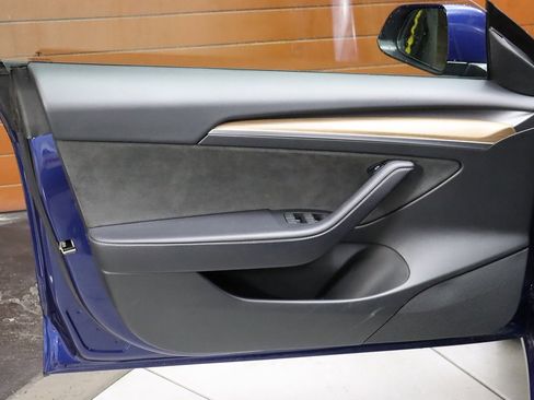 Used 2022 Tesla Model 3 Long Range image 46