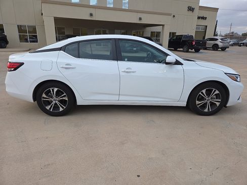 Used 2023 Nissan Sentra SV image 6