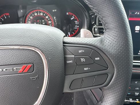 Used 2025 Dodge Durango GT image 23