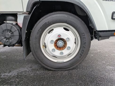 New 2025 Chevrolet Low Cab Forward image 11