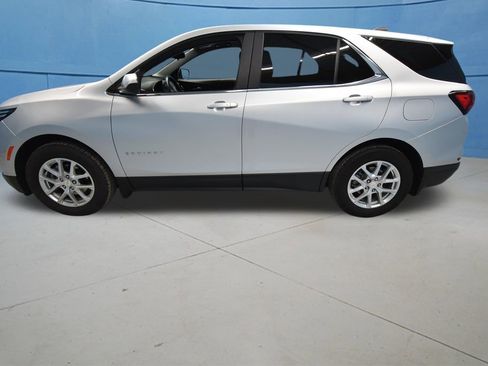 Used 2022 Chevrolet Equinox LT FWD image 32