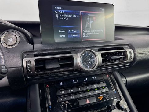Used 2022 Lexus IS 300 300 w/ Premium Package image 20