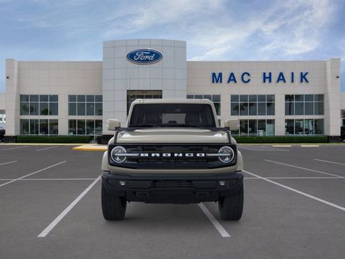 New 2025 Ford Bronco Outer Banks image 6