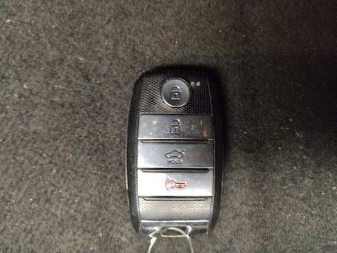 Used 2019 Kia Optima S FWD image 32