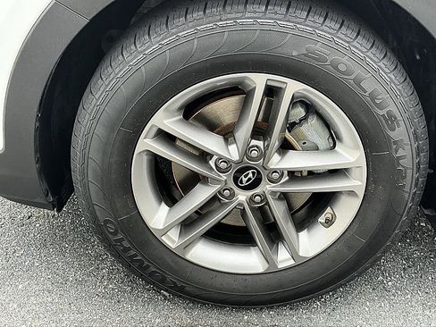 Used 2018 Hyundai Santa Fe Sport w/ 2.4L Value Package 02 FWD image 7