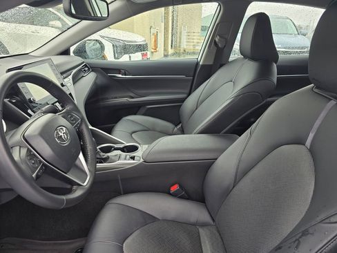 Used 2024 Toyota Camry XLE FWD image 20