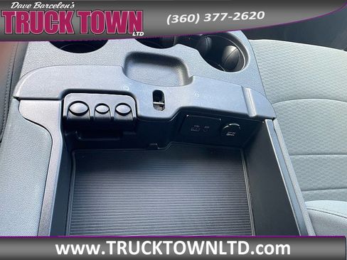 Used 2015 RAM 1500 Tradesman w/ Popular Equipment Group AWD/4WD image 30