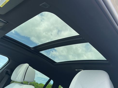 New 2026 BMW X6 xDrive40i w/ Climate Comfort Package image 13