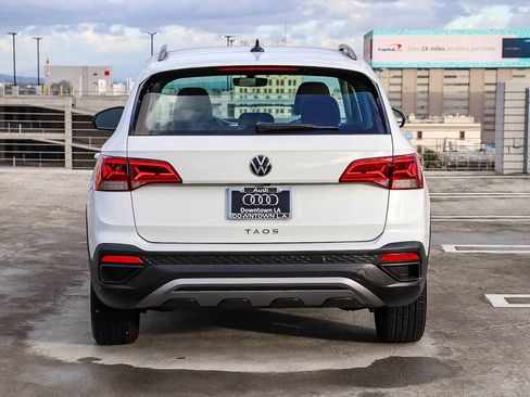 Used 2023 Volkswagen Taos S image 5