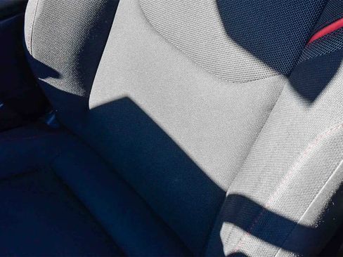 Used 2024 Toyota Prius Prime SE image 23