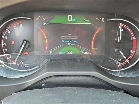 Used 2024 Toyota RAV4 XLE FWD image 13