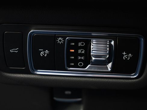 New 2026 Lincoln Nautilus Reserve image 24