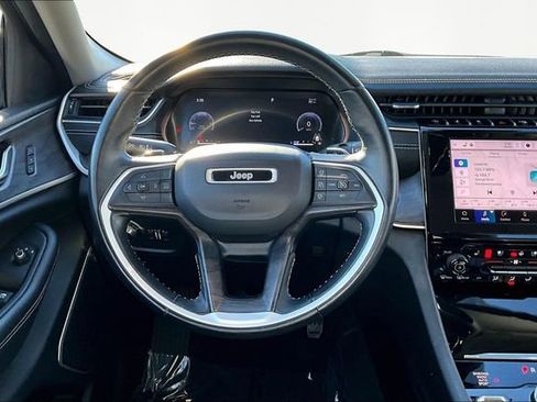 Used 2022 Jeep Grand Cherokee L Limited w/ Luxury Tech Group II image 8