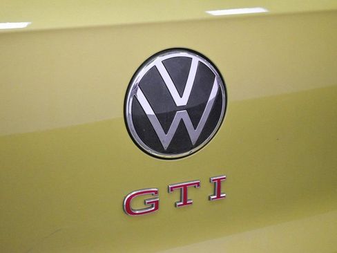 Used 2023 Volkswagen GTI 40th Anniversary Edition image 10