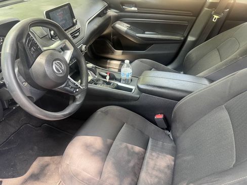 Used 2020 Nissan Altima 2.5 S FWD image 12