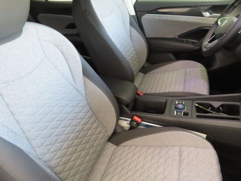 New 2025 Volkswagen Tiguan S image 26