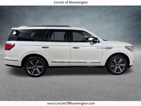 Used 2019 Lincoln Navigator Reserve AWD/4WD image 7