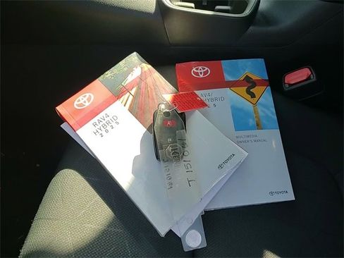 Certified 2025 Toyota RAV4 XLE image 7