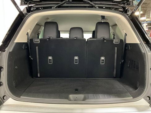 Used 2025 Nissan Pathfinder SL w/ Black Appearance Package image 26